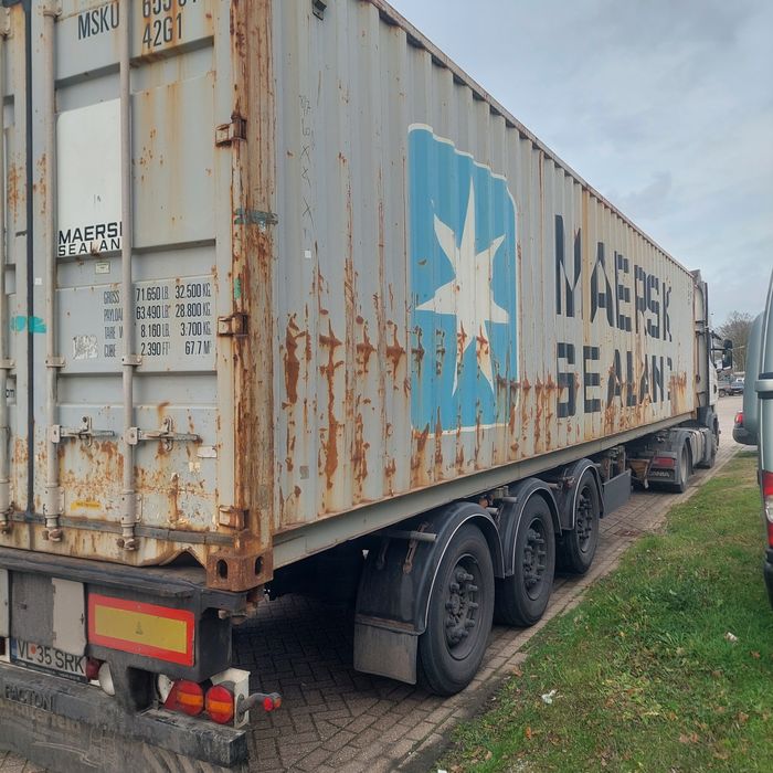 Container maritim 40 ft