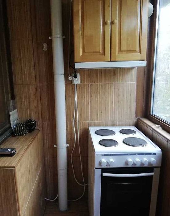 Дава се под наем Двустаен апартамент в Бургас, Възраждане - 50 кв.м за 150 € - Снимка #2