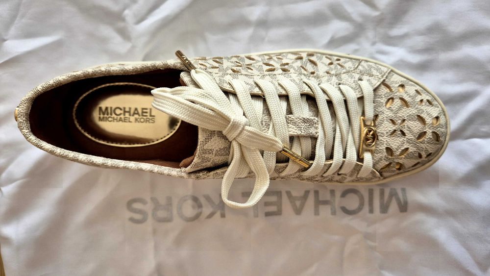 Оригинални обувки MICHAEL KORS