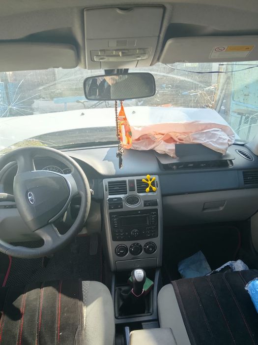 Продам Приору после дтп