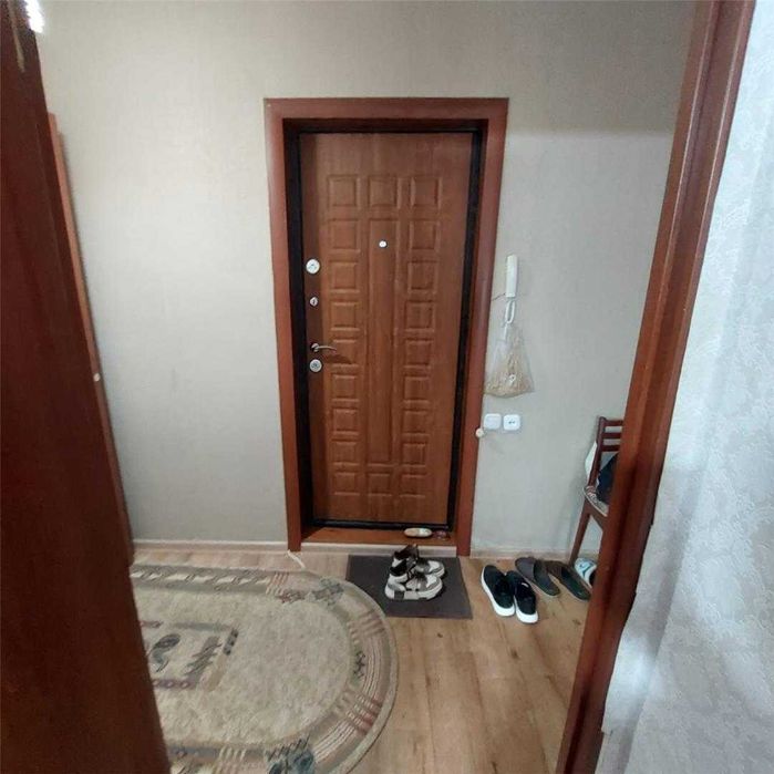 Продам 2 комнатную 4 микрорайон