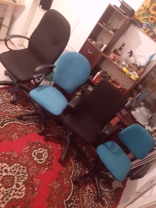 Продам кресло офисное