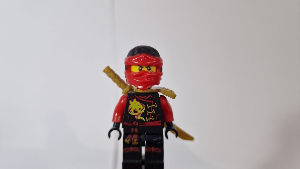 Продаю Lego ninjago имеется коробка и инструкция