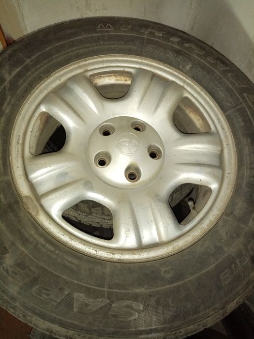 Продам диски с шинами