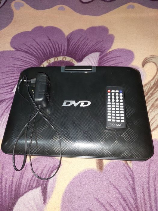 Портативный DVD- Плеер