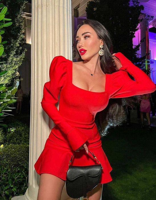 Новое классическое платье