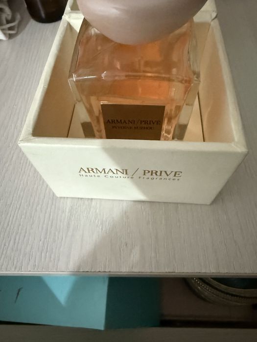 Продам парфюм Армани оригинал