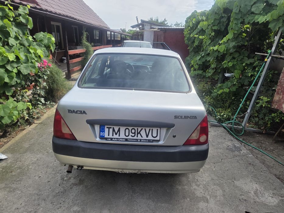 Vând Dacia solenza