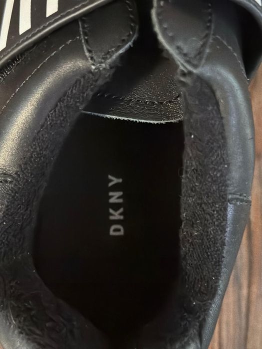 Adidasi originali Donna Karan 40