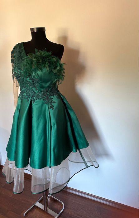 Vând Rochii de ocazie