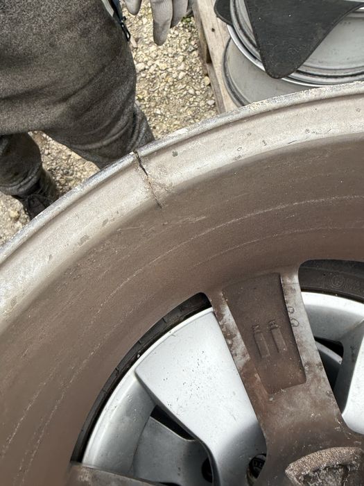 1бр Джанта 19'' с драскотини пукнато Rotor Audi 5х112 8,5j et35 брой