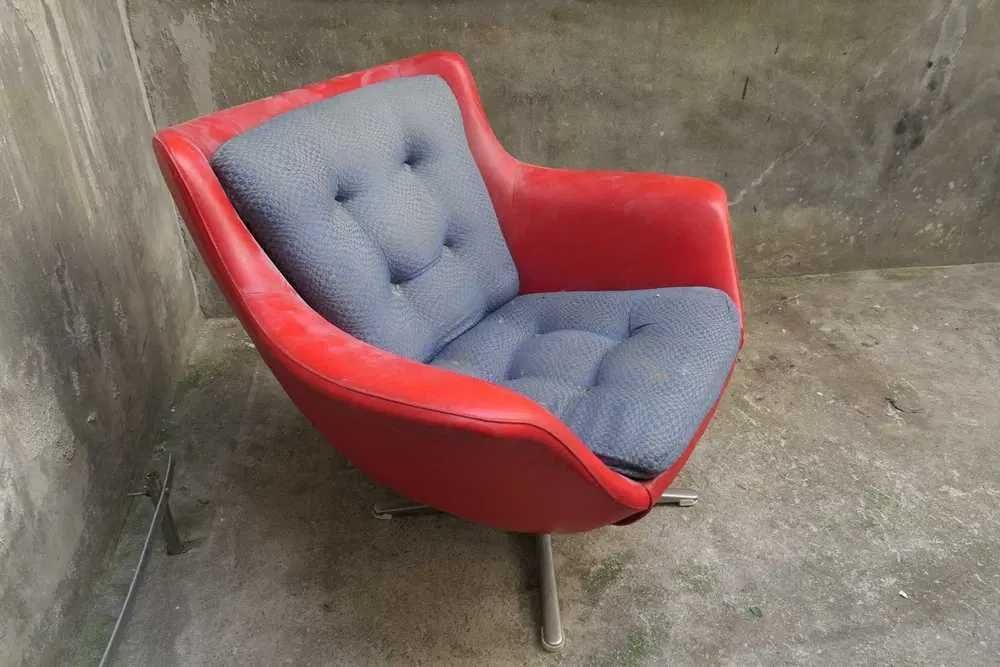 Inchiriere PC Vechi Retro Tech Host Events Pereti de TV Televizoare Eveniment Divertisment CRT Bar Frigider Mobilier Jocuri Romanesti HC CIP Z80 Atari