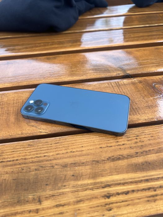 Продам iphone 12 pro