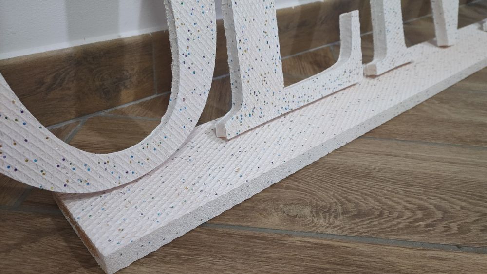 Litere volumetrice polistiren