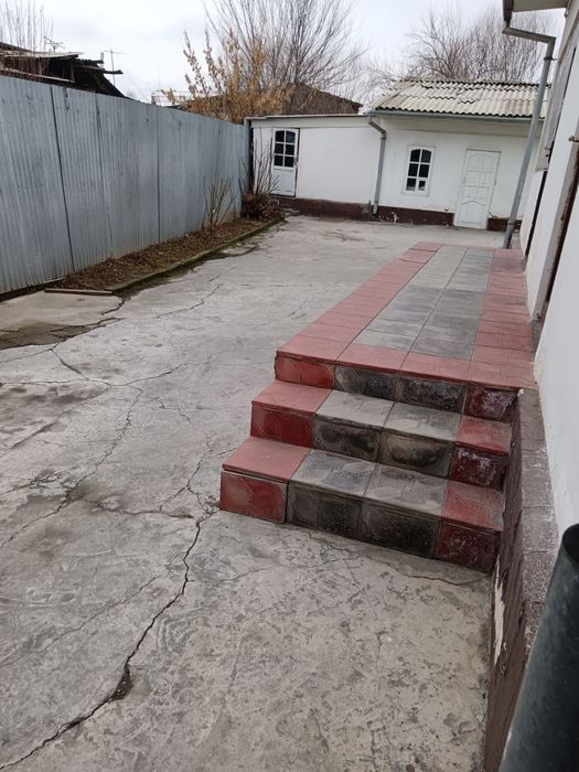 Срочно ховли сотилади узимизники