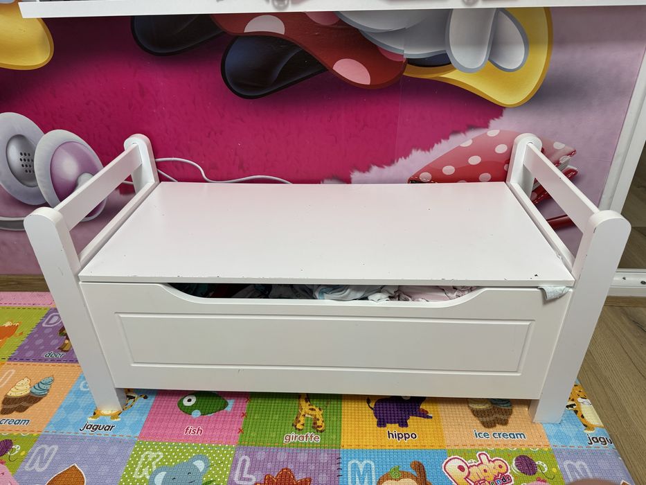 Banca depozitare din lemn