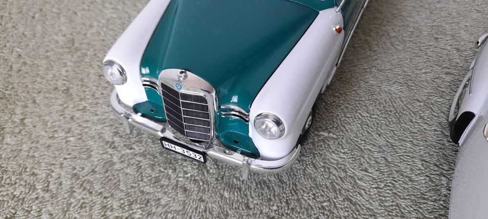 vand machete diferite 1/18 - producatori diferiti