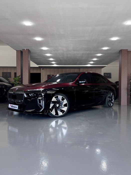 Bugun sotuvimizda BMW i7 50 eDrive