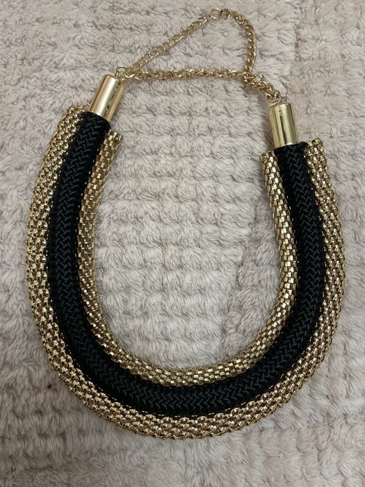 Бижита-колиета, гривни, обеци. Всяко по 5€