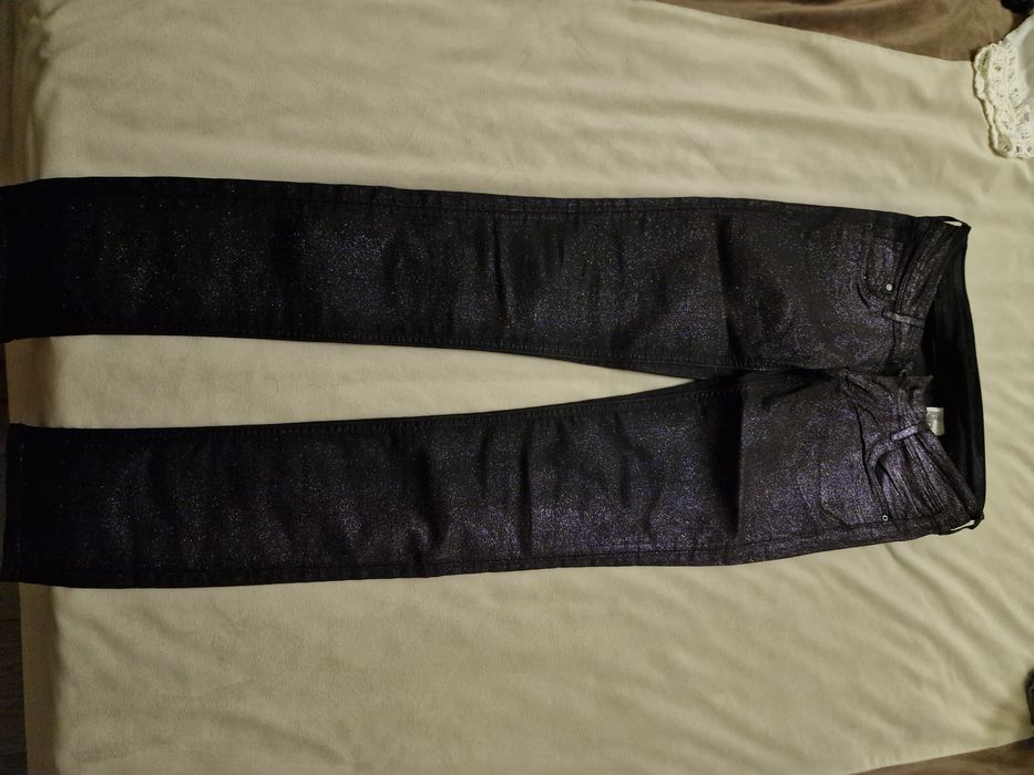 Продам джинсы в отличном состоянии