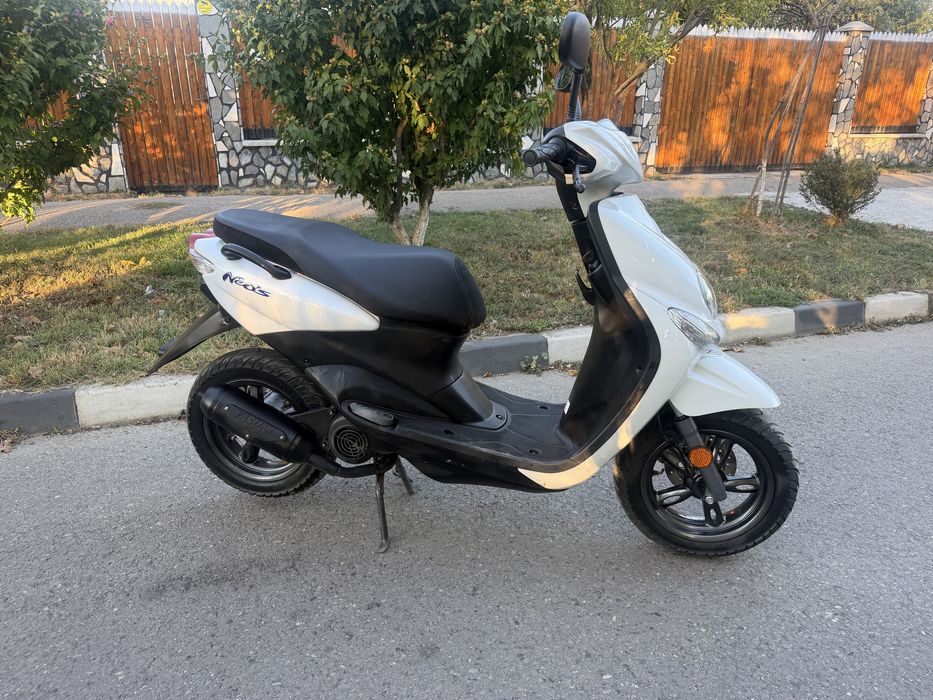 Scuter Yamaha Neos 49 Cm ( limitat 25 de km ) Fabricatie 2017 imp germ