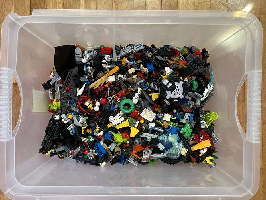 Piese Lego (toata cutia)+ City Police