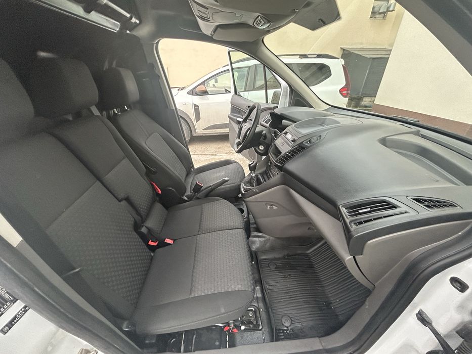 Vand URGENT Ford Transit Connect MAXI 1,5 motorina 2020