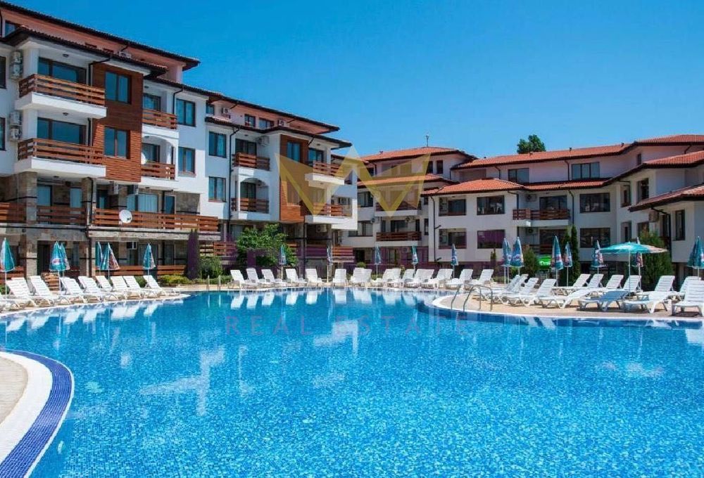 Продава се Двустаен апартамент в к.к. Слънчев бряг - 65 кв.м за 580 €/кв.м - Снимка #7