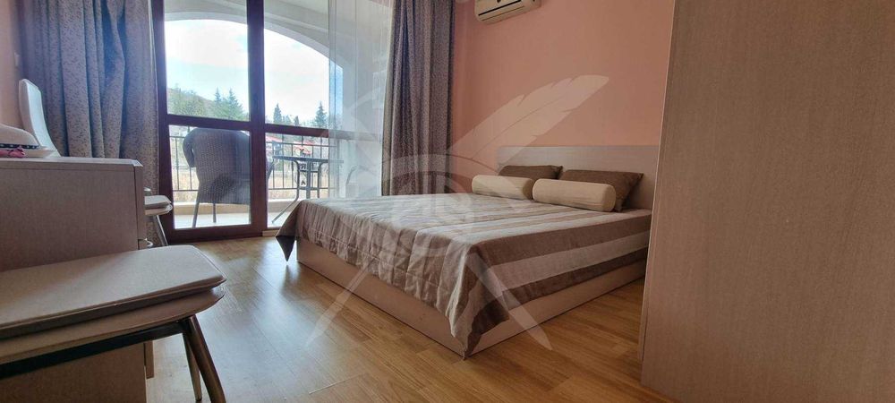 Тристаен апартамент в Елените, Бургас