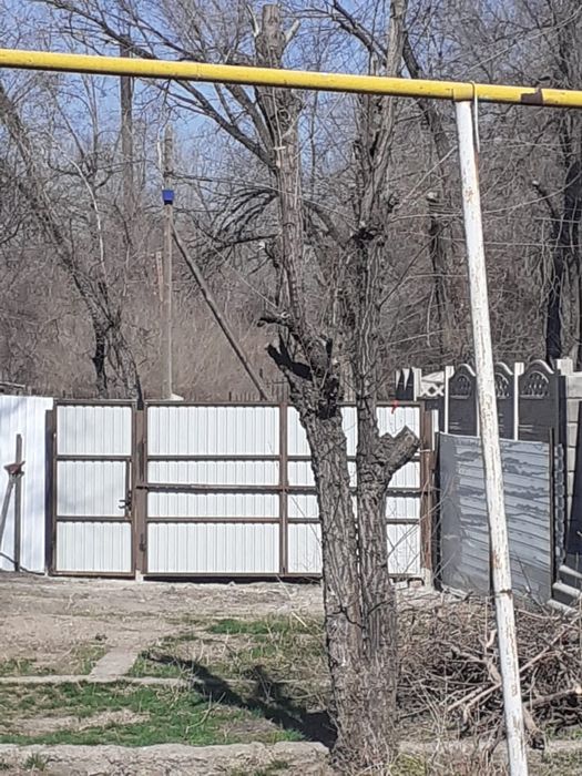 Шуда үй сатылады