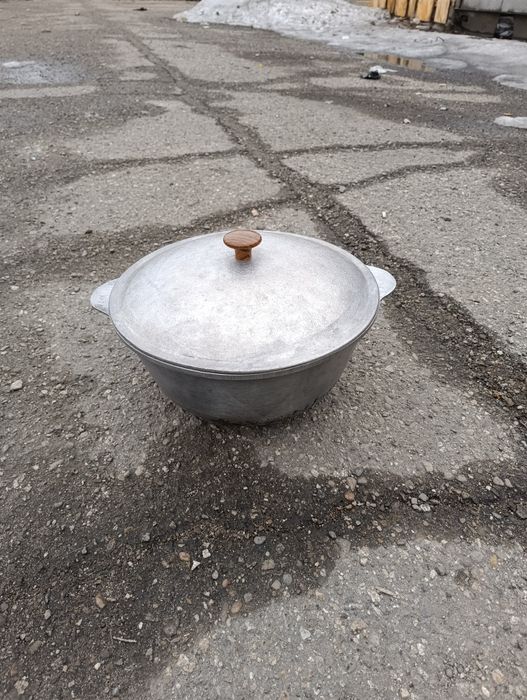 Продам казан 6 литров