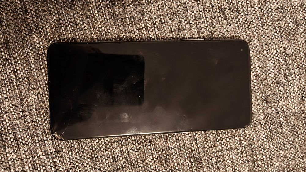 OnePlus 8t , 12 ram 256 gb , funcționează bine ,negociabil