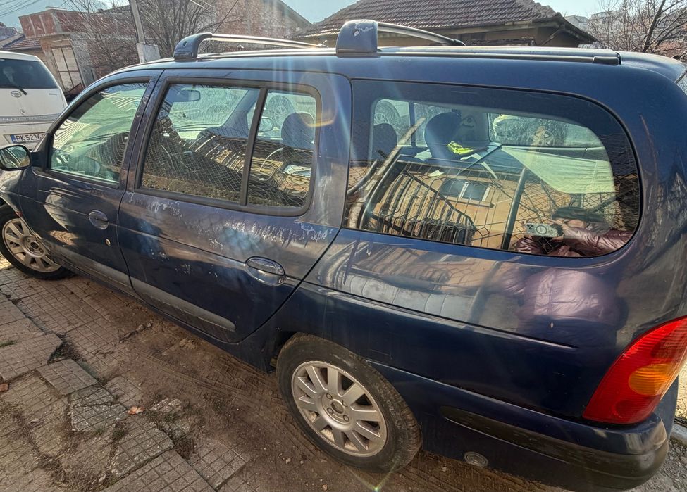 Автомобил - Рено Меган