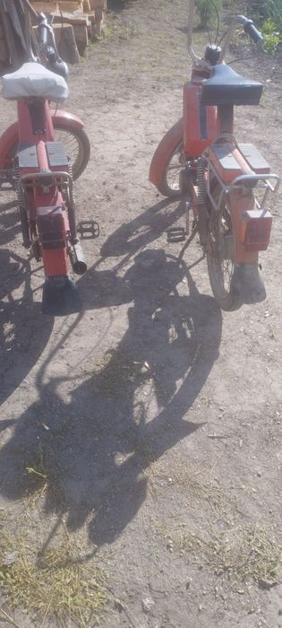 2 bucăți JAWA pentru colecționari