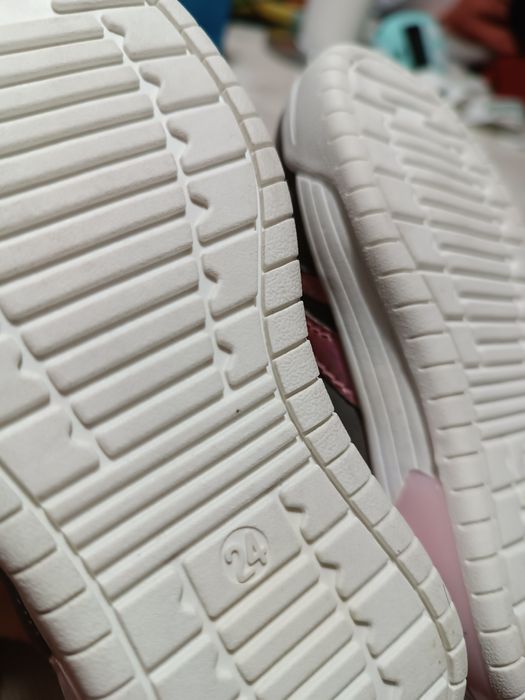 Детски светещи маратонки