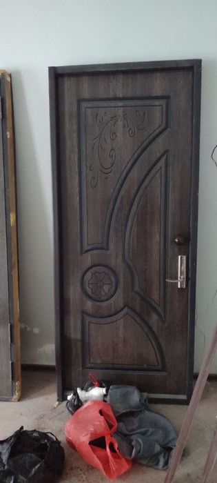 Продам двери межкомнатные МДФ з шт