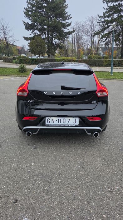 Volvo v40 R desing 2015 2.0 120 cp euro 6