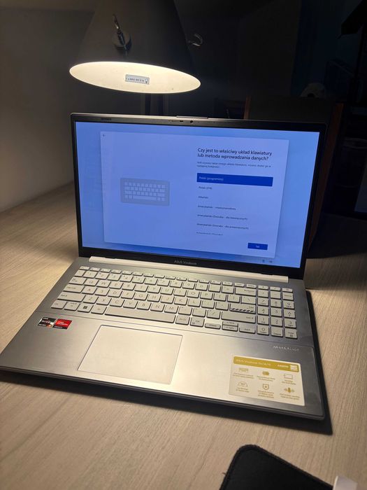 Laptop ASUS Vivobook Go 15 E1504FA | Ryzen 5 7520U | 16 GB RAM | SSD 512 GB impecabil!