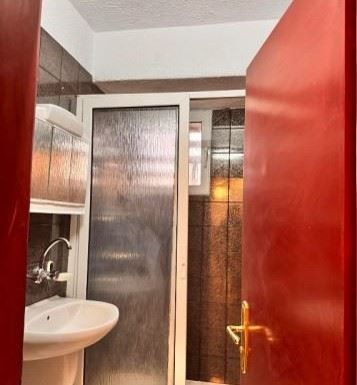 Дава се под наем Тристаен апартамент в София, Хаджи Димитър - 85 кв.м за 697.17 € - Снимка #9