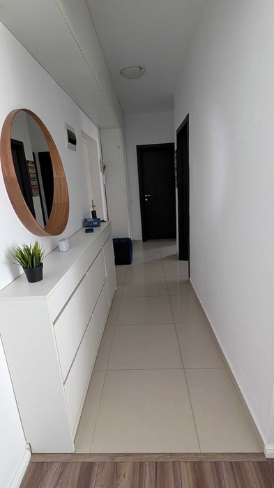 Vând apartament decomandat zona 9 mai