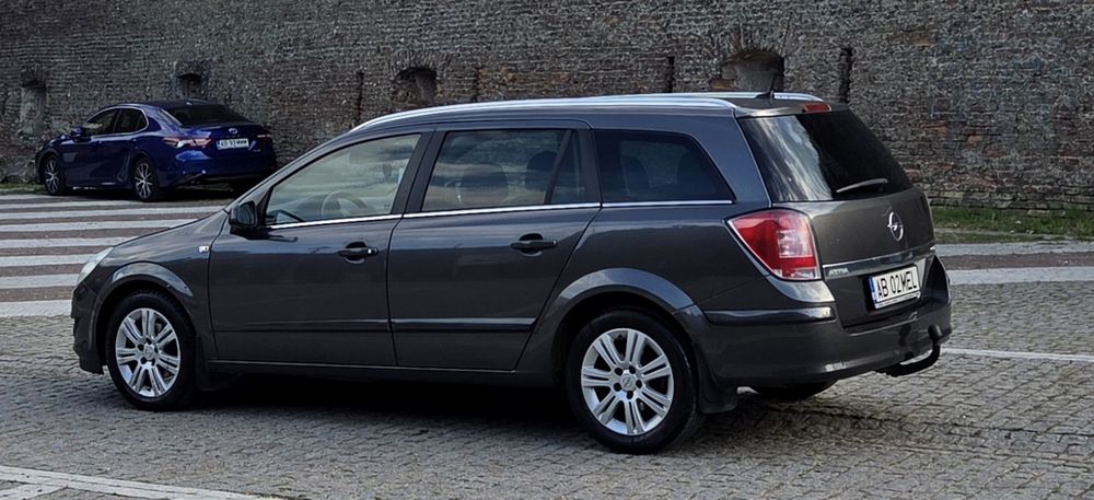OPEL Astra 2010 — imagine 2
