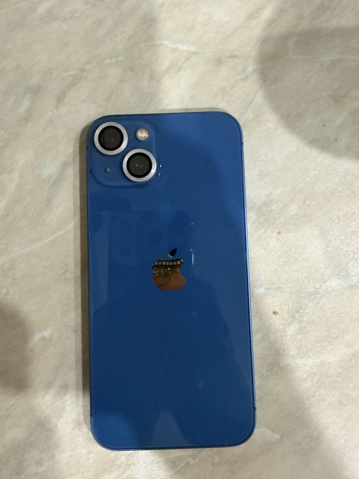 Продам айфон 13 срочно