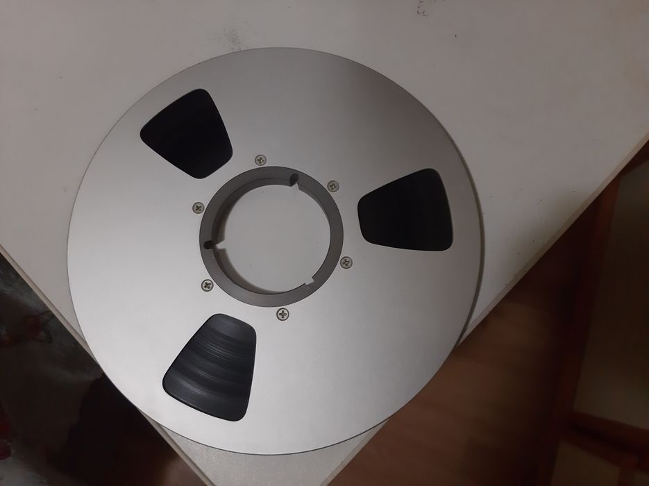 Vând banda, rola magnetofon Ampex 26 originala