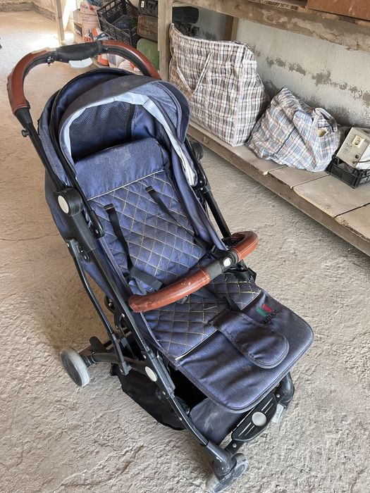 Продам детскую коляску