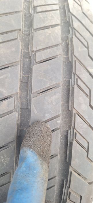 Нова гума бус 215 65 16C Continental vancontact 100