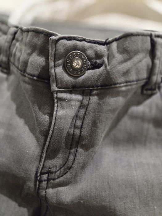 Унисекс сиви Дънки Guess