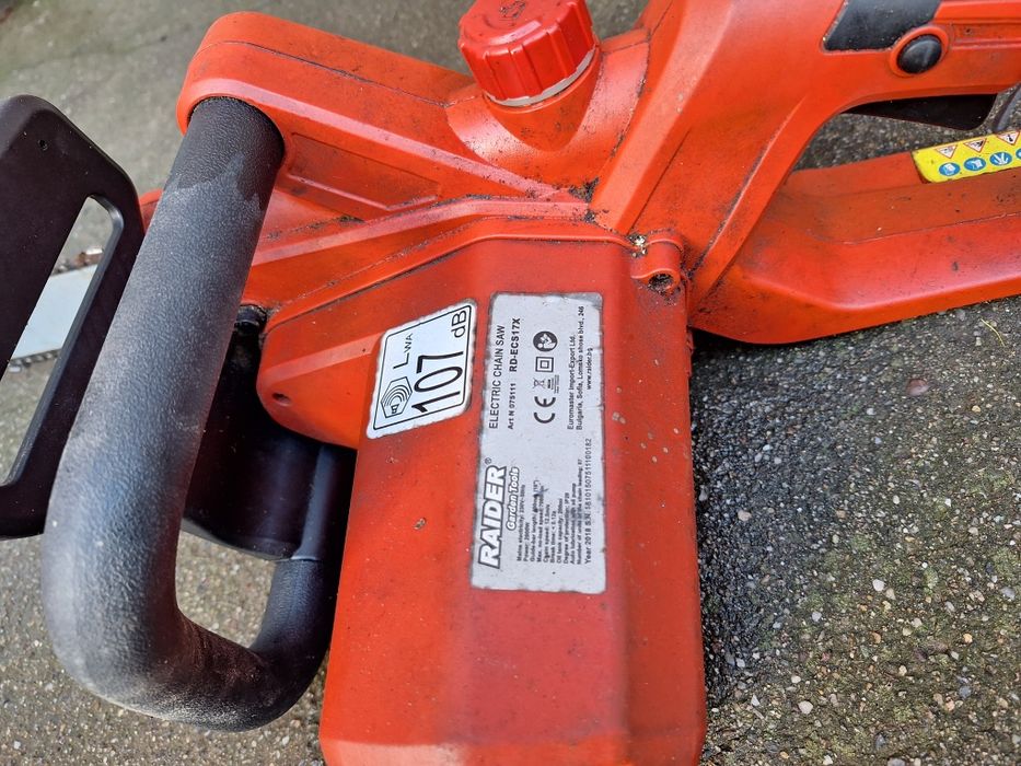 Два броя електрически верижни триони Райдер и ос за циркуляр