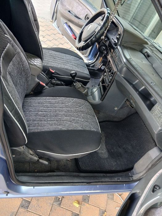 Moshena Nexia 1 yaxshi xolatda