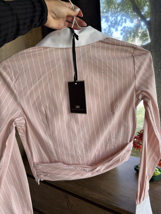 Риза Elisabetta Franchi чисто нова