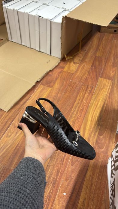 Продам женские туфли 40размер